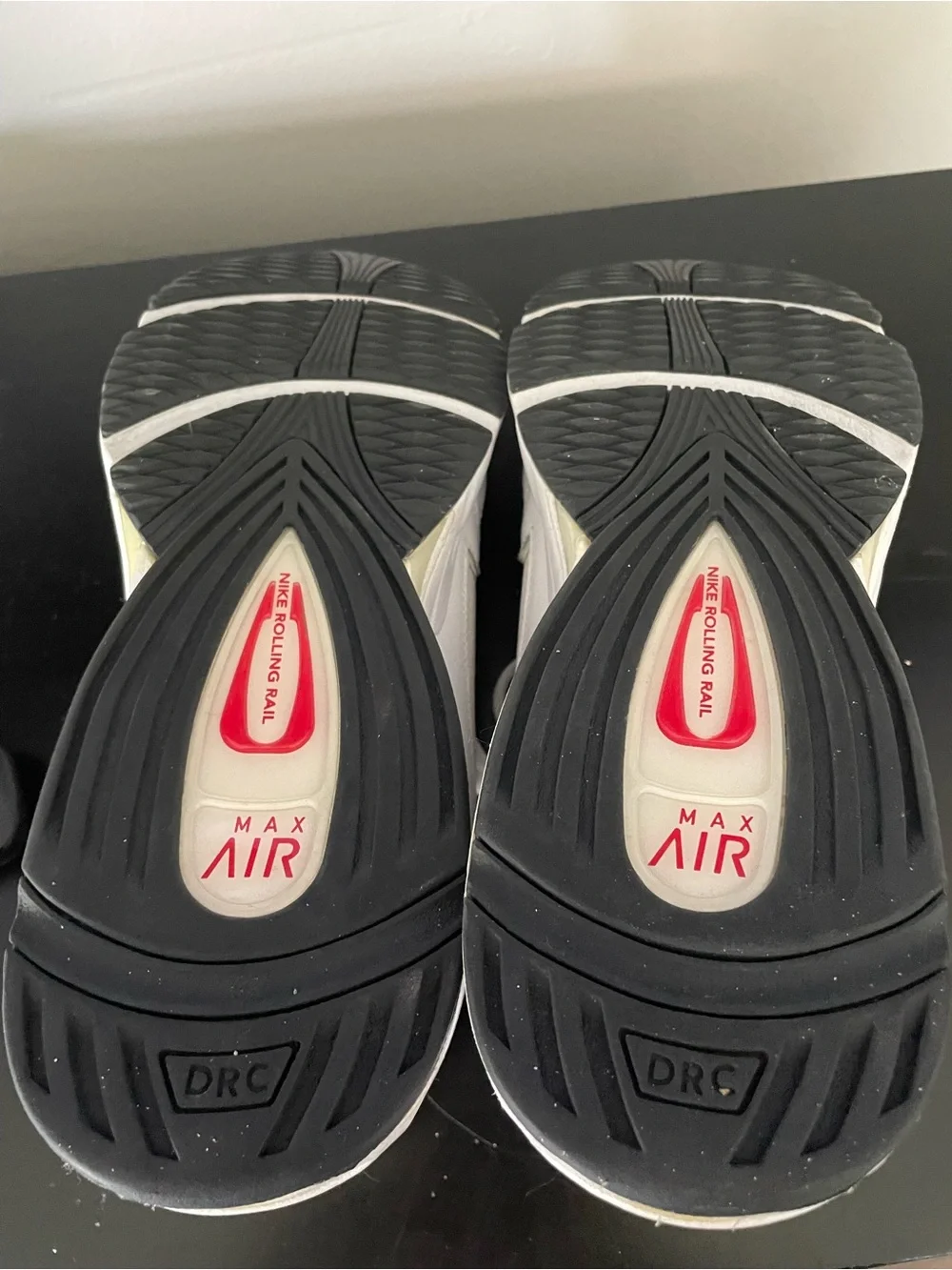 Nike Health Walkers Men's White and Black Walking , Size 11